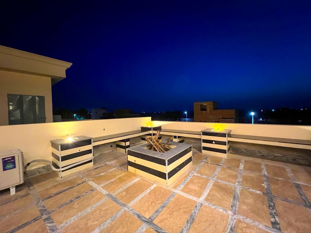 Rooftop fire pit lounge