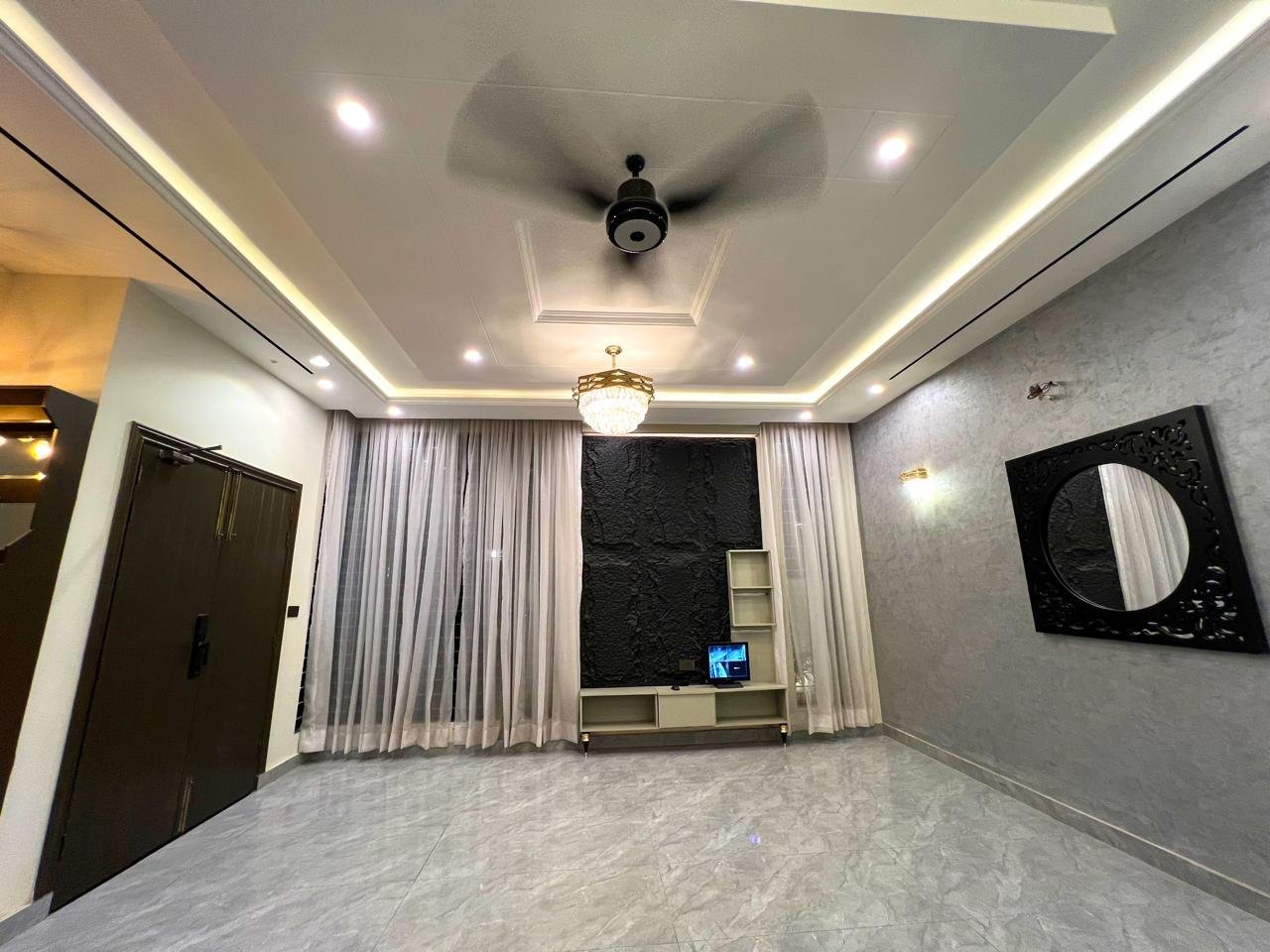 Grey marble lounge